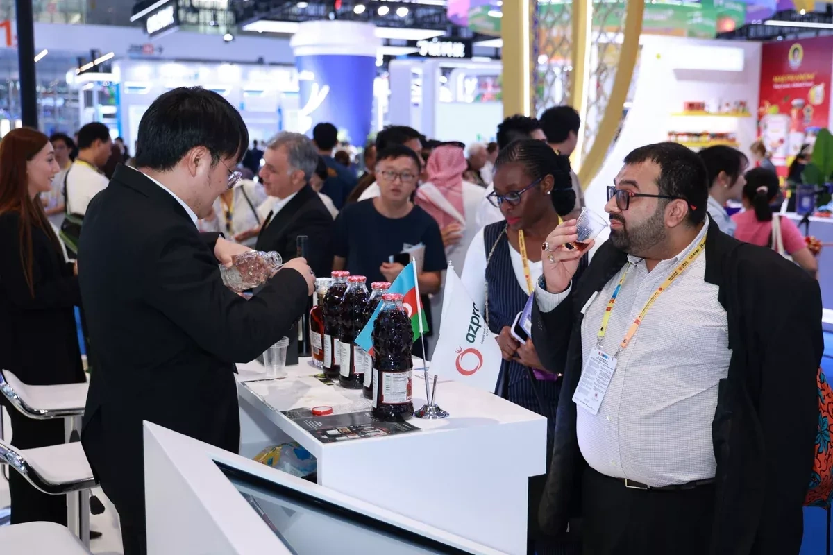 Azerbaijan promotes business opportunities at major China trade fair PHOTO