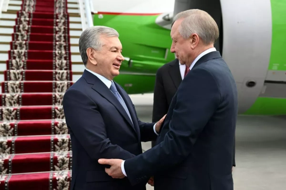 Uzbek president lands in Russia for economic forum visit