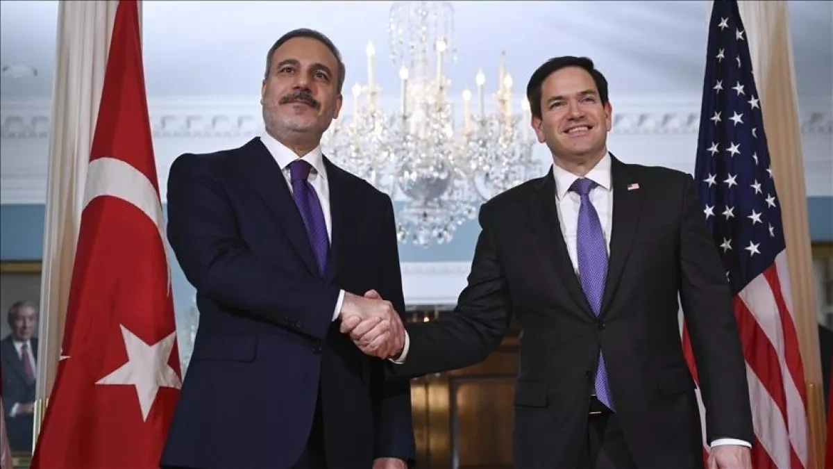 Top Turkish, US diplomats meet on NATO summit sidelines VIDEO