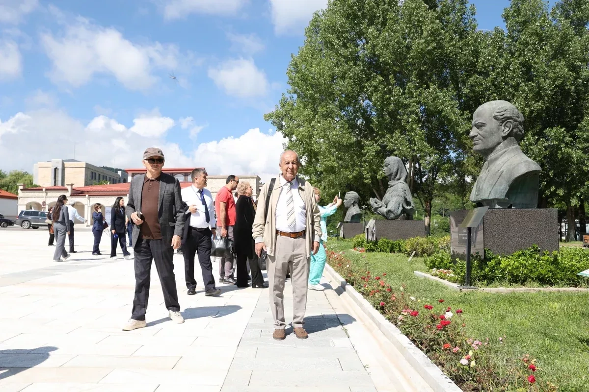 Azerbaijan's Shusha showcases cultural heritage to Turkic world scholars PHOTO
