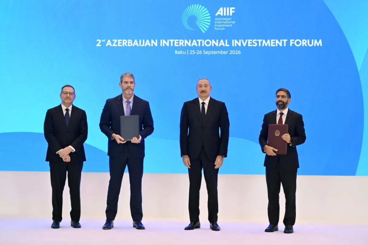 Azerbaijan investment forum sees exchange of newly signed documents PHOTO