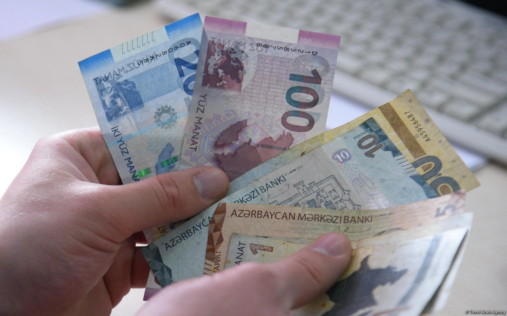 Azerbaijani currency to world currency rates for August 20