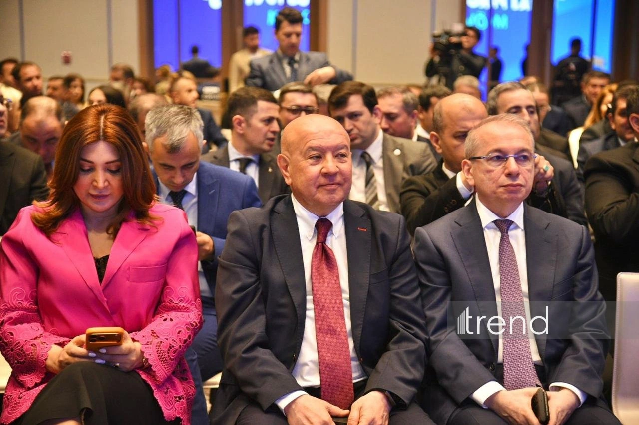 Azerbaijan's Baku rolls out 3rd Forum on "Public processes in media sphere" (PHOTO)