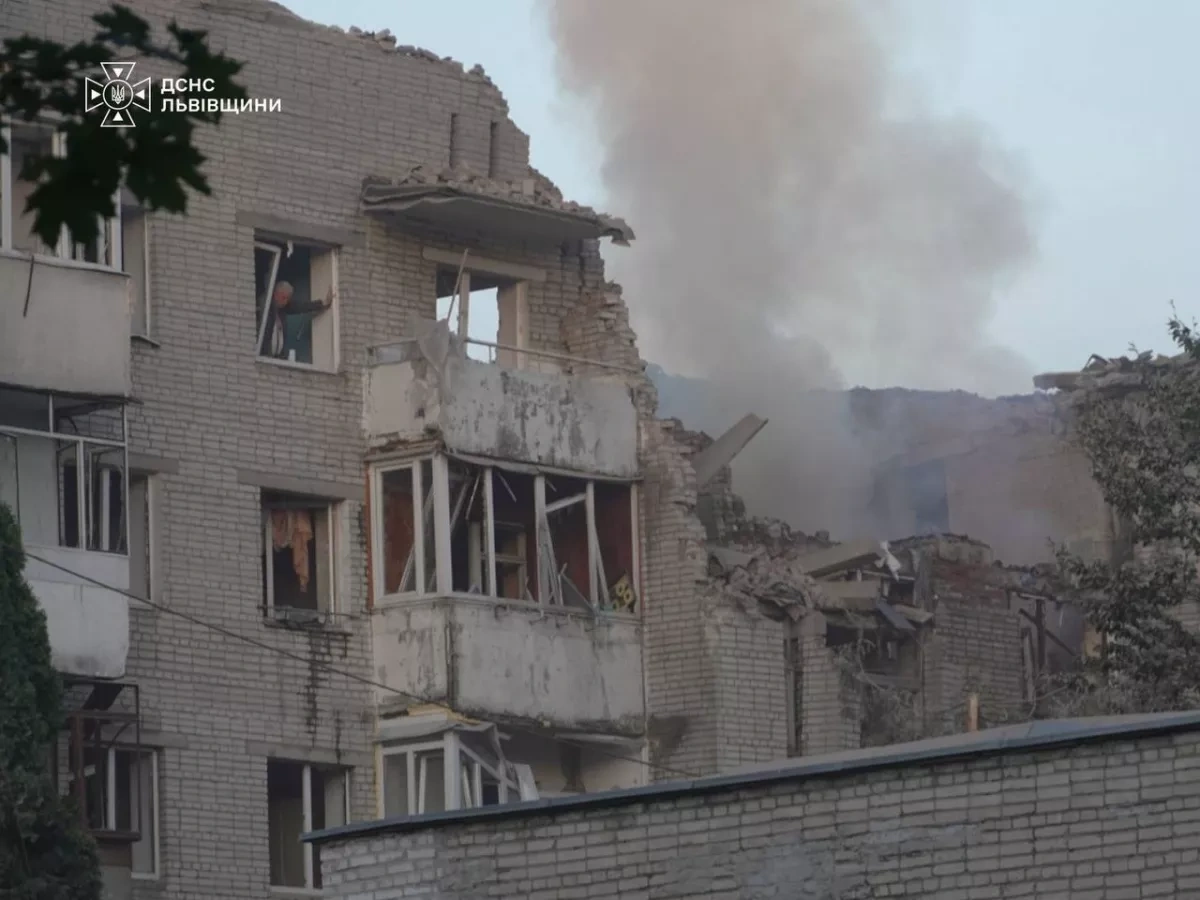 Russian overnight strikes across Ukraine kill at least 13, injure dozens PHOTO / VIDEO