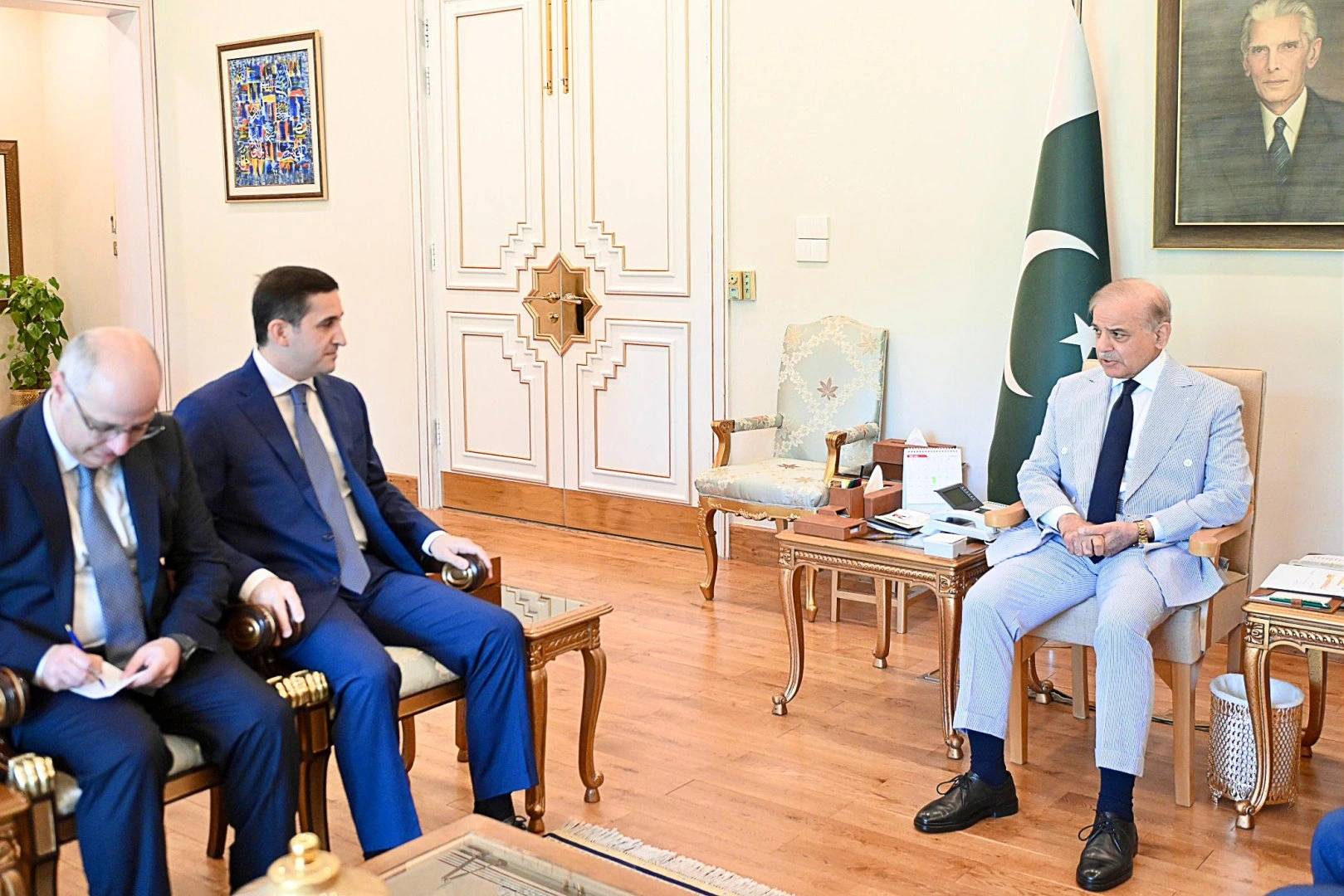 Pakistan's PM, Azerbaijan’s justice minister discuss deepening legal cooperation
