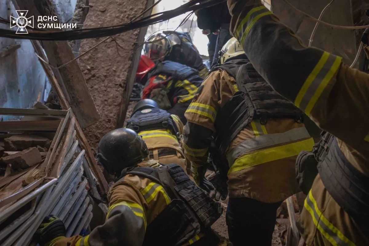 Russian airstrike batters Ukraine's Sumy, leaving 11 hurt PHOTO