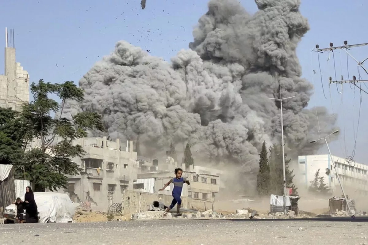 Israeli strike kills at least five in central Gaza Strip, marking escalation