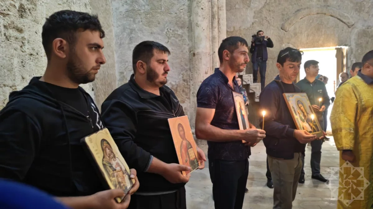 Azerbaijan’s Albanian-Udi community members visit Khudavang Complex PHOTO