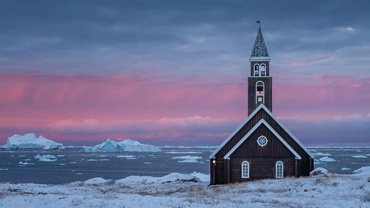 Media: Trump administration explores $100,000 payouts to secure Greenland