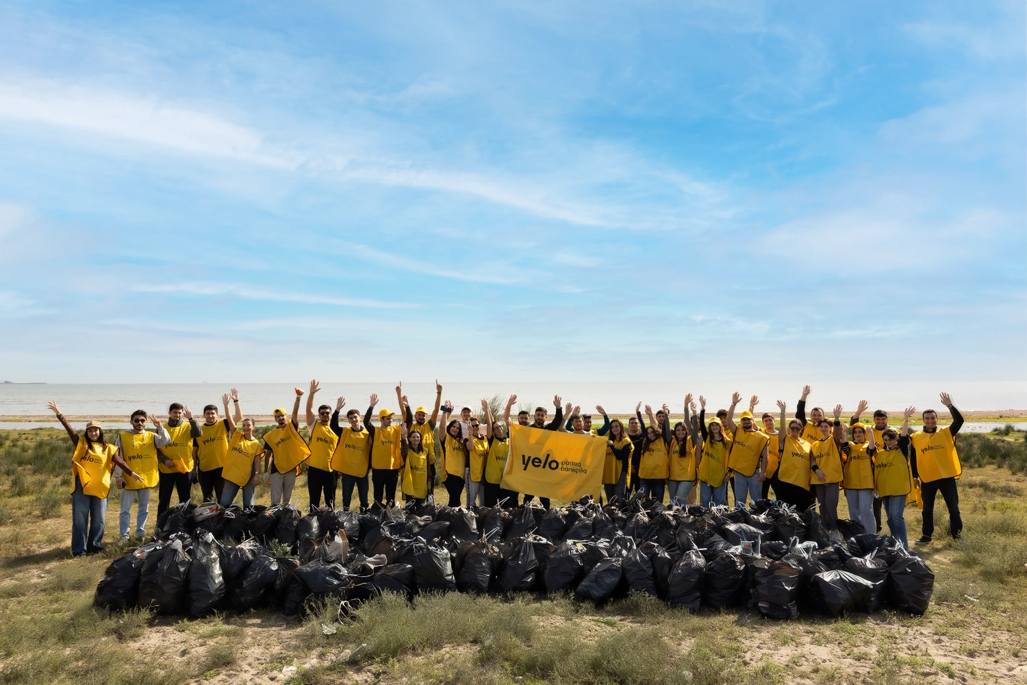 Hovsan beach cleaned as part of Yelo Bank’s “Bright Shores” campaign (PHOTO)