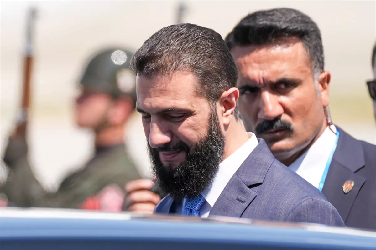 Syrian president arrives in Ankara for NATO summit PHOTO