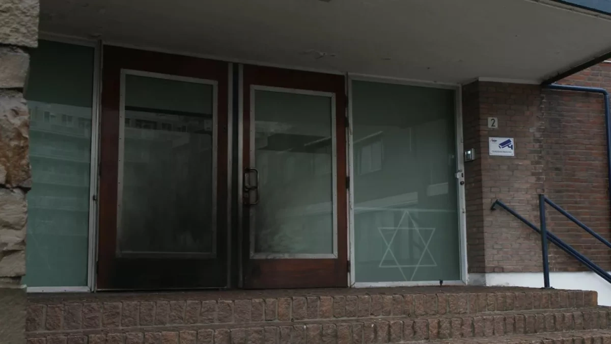Synagogue in Rotterdam set ablaze, authorities investigate motive