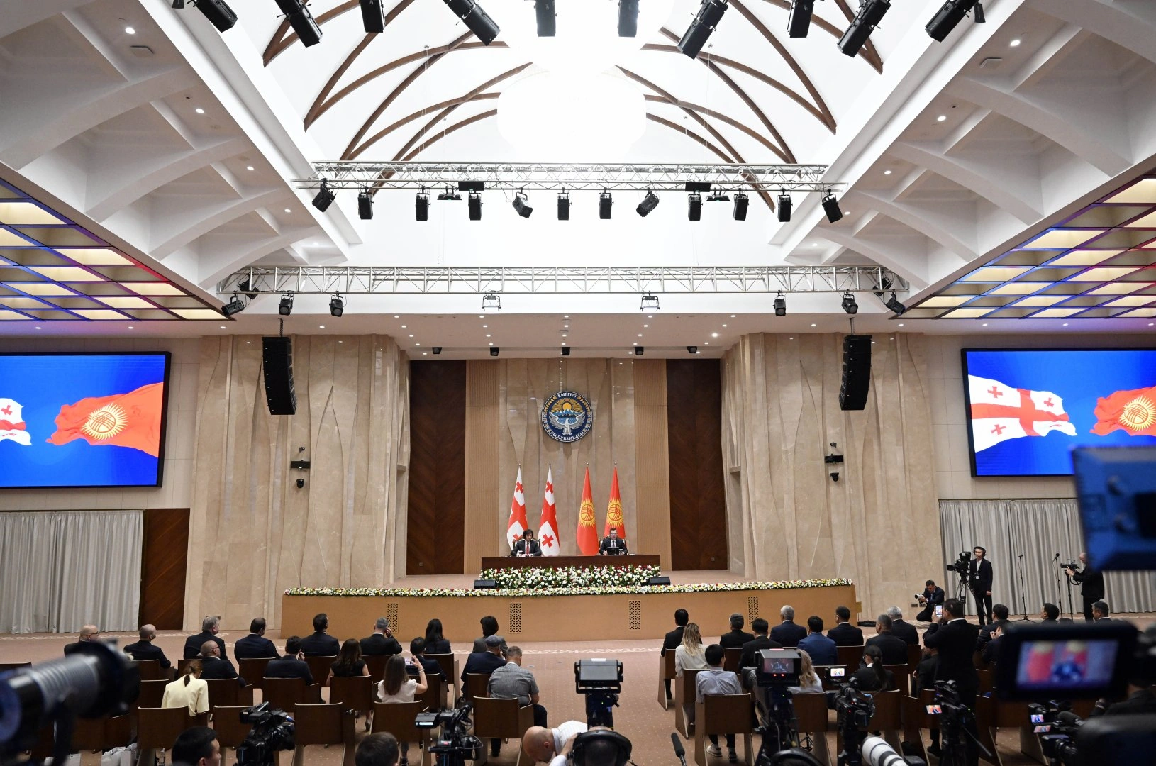 Kyrgyzstan and Georgia discuss key issues of bilateral agenda