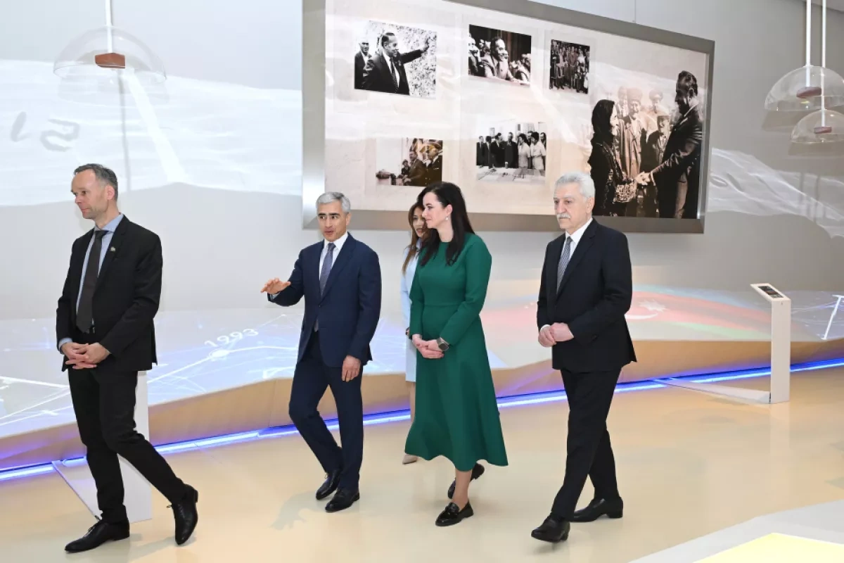 Lithuanian prime minister visits Heydar Aliyev Centre in Baku Photo
