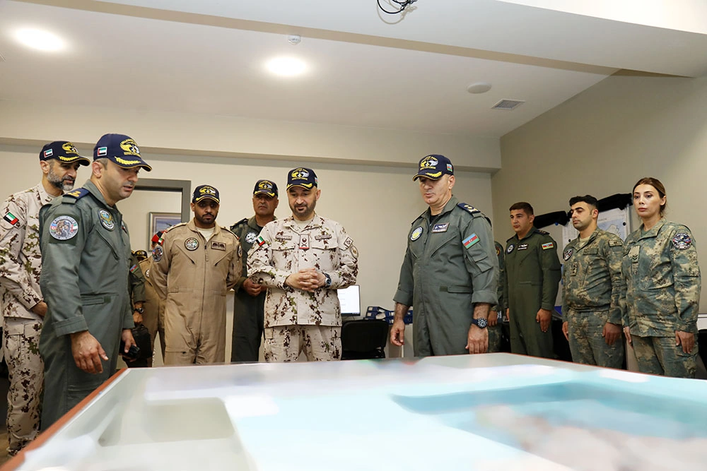 Azerbaijan, UAE air force commanders discuss joint exercises, cooperation (PHOTO)