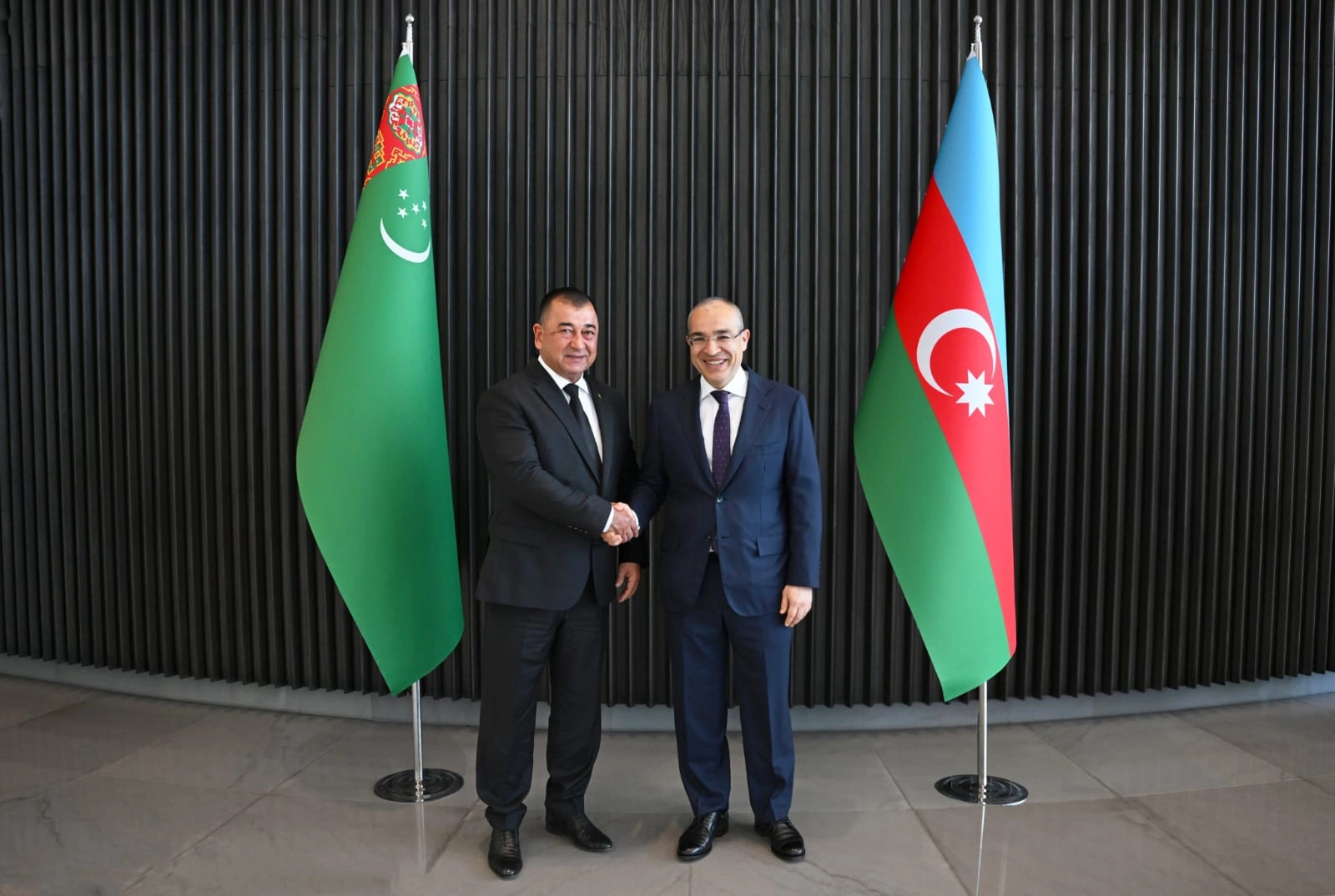 Azerbaijan, Turkmenistan discuss expanding economic cooperation (PHOTO)
