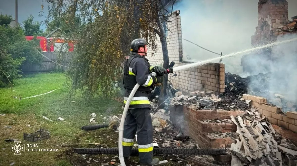 Russian drone attack sets Sumy shopping centre ablaze, six injured VIDEO / PHOTO