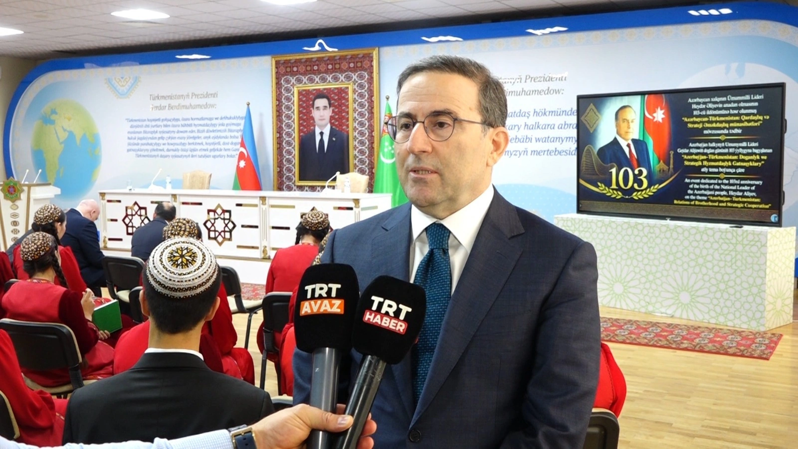 Turkmenistan celebrates 103rd anniversary of birth of National Leader of Azerbaijan Heydar Aliyev (PHOTO)