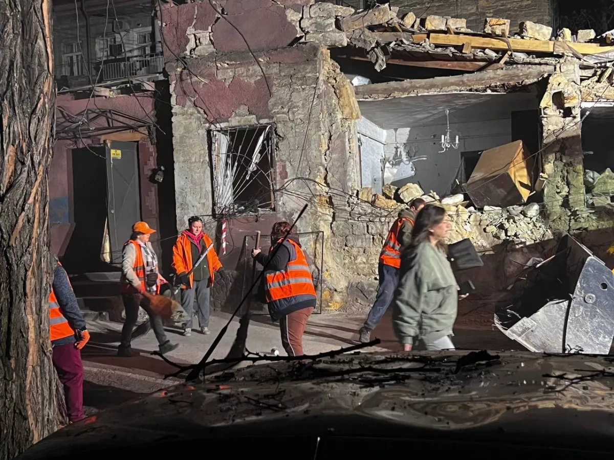 Russian night attacks on Odesa leave 16 injured, cause widespread damage PHOTO
