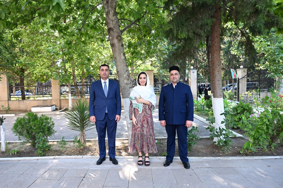 Leyla Aliyeva visits Juma Mosque in Yevlakh (PHOTO)