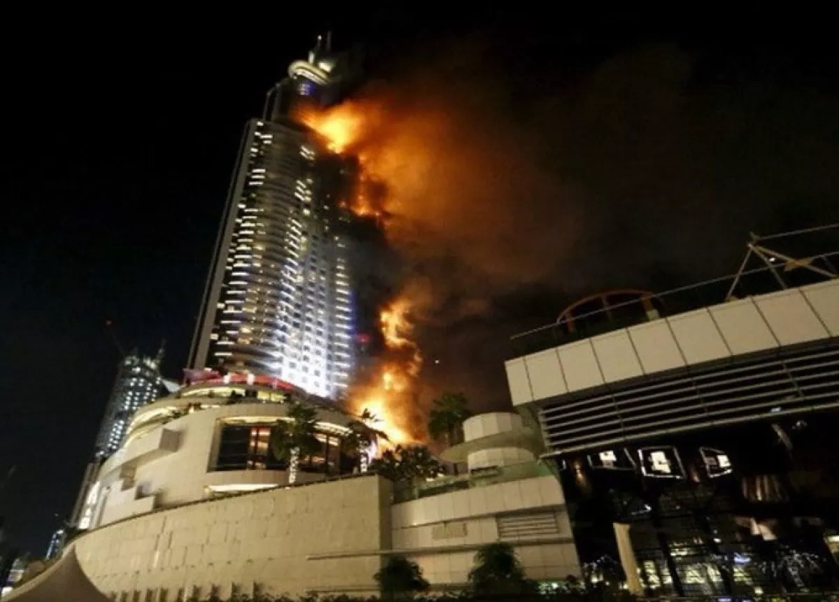 Fire under control in high-rise building in Dubai, no injuries reported PHOTO