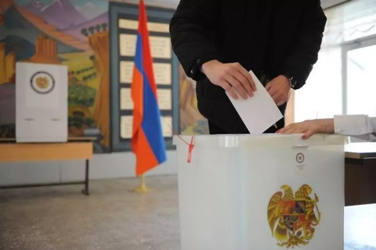 Armenian media storm: Pashinyan under pressure as election race heats up Expert opinions on Caliber.Az