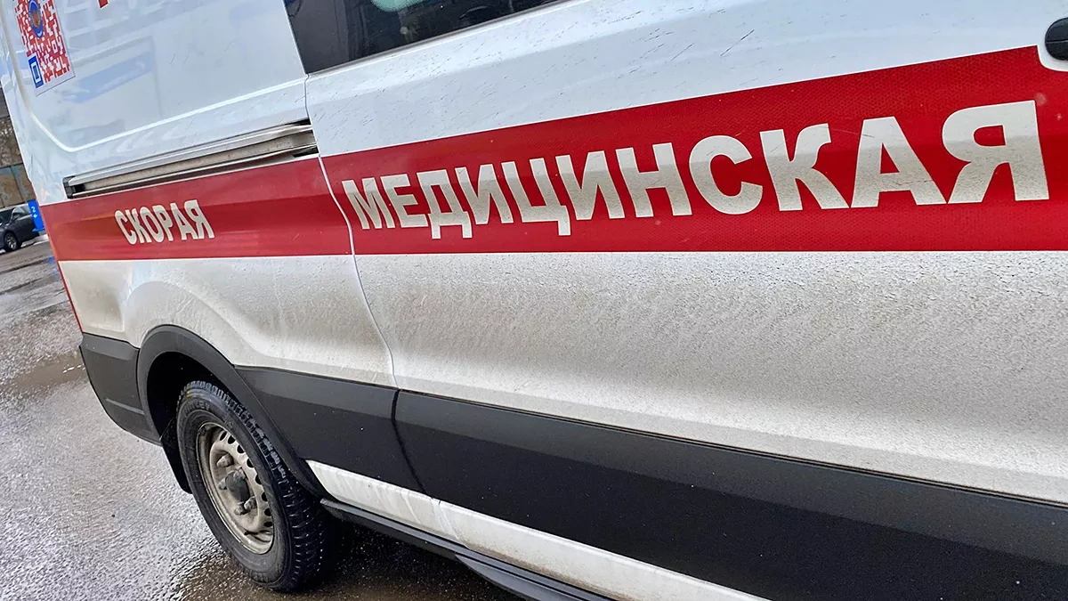Russia: School bus collides with car, driver killed