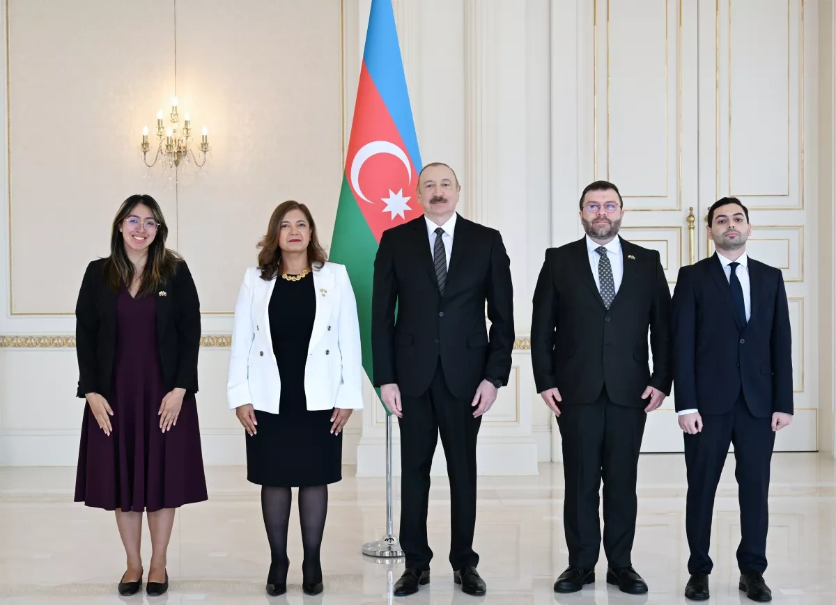 Azerbaijani president receives newly appointed ambassador of Colombia Photo