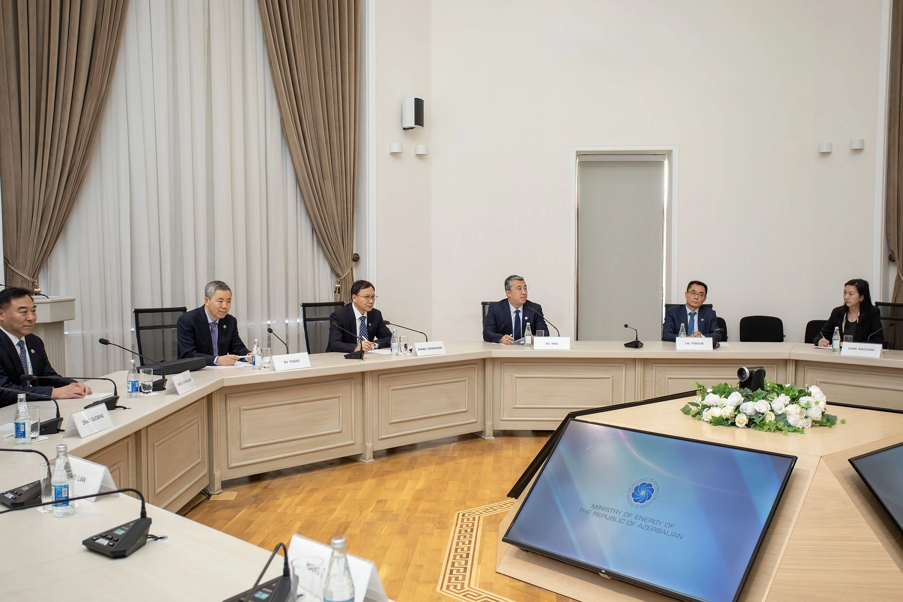Azerbaijan, China advance talks on new energy projects (PHOTO)
