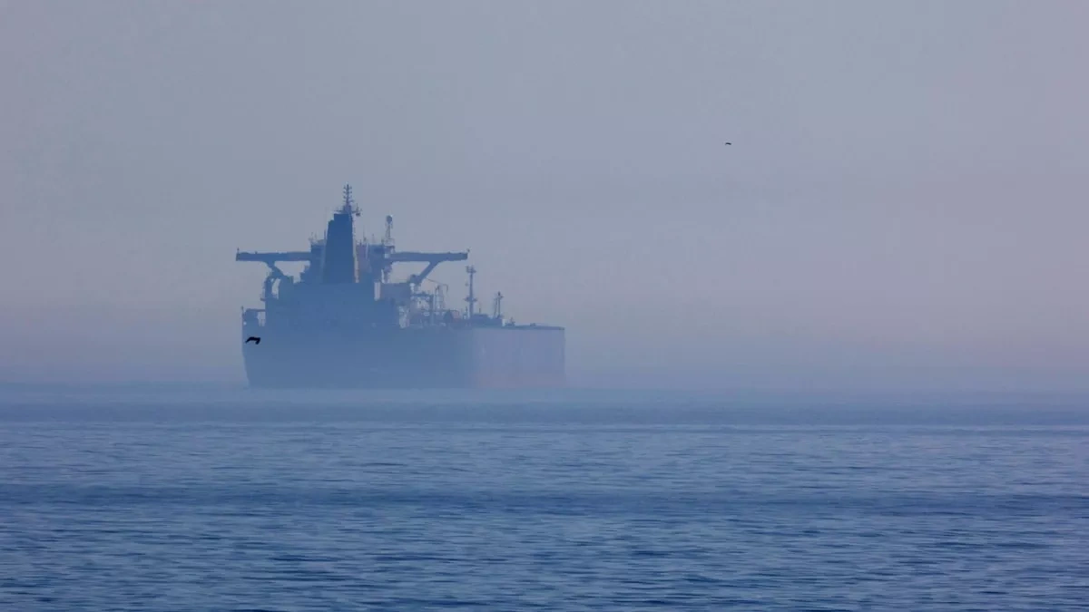 Tankers begin rerouting away from Strait of Hormuz amid US blockade threats