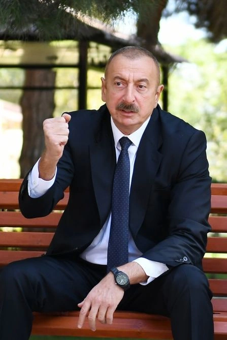 Chronicles of Victory (September 30, 2020): President Ilham Aliyev, First Vice President Mehriban Aliyeva meet with wounded servicemen undergoing treatment at Central Military Clinical Hospital of Defense Ministry (PHOTO/VIDEO)