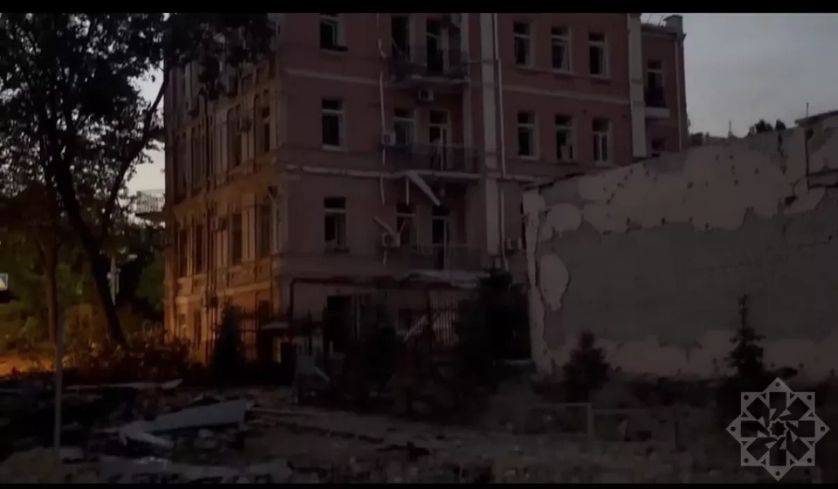 Russian missile strike damages area near Azerbaijani embassy in Kyiv PHOTO