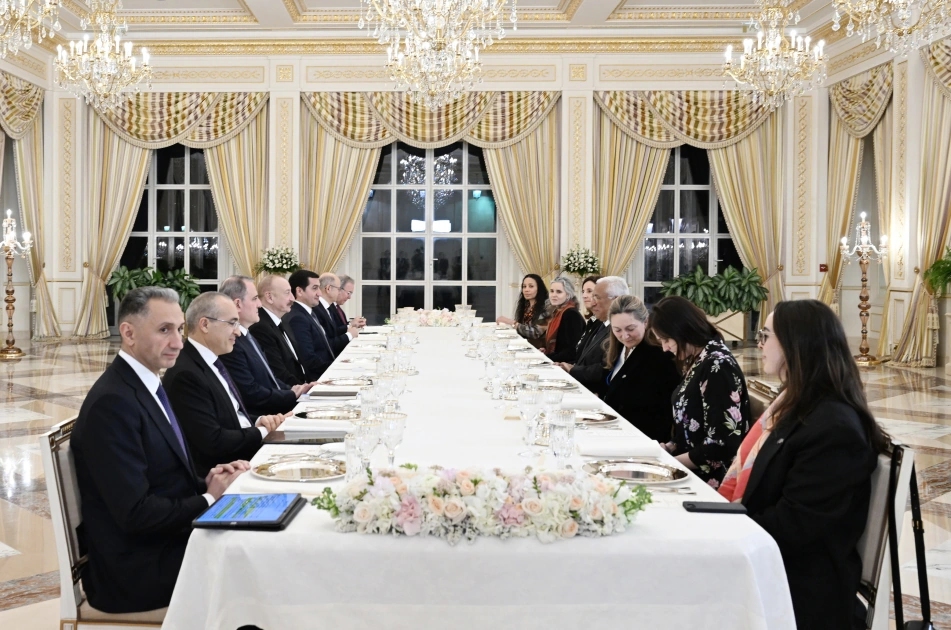 President Ilham Aliyev, President of European Council hold meeting in expanded format during official lunch (PHOTO)