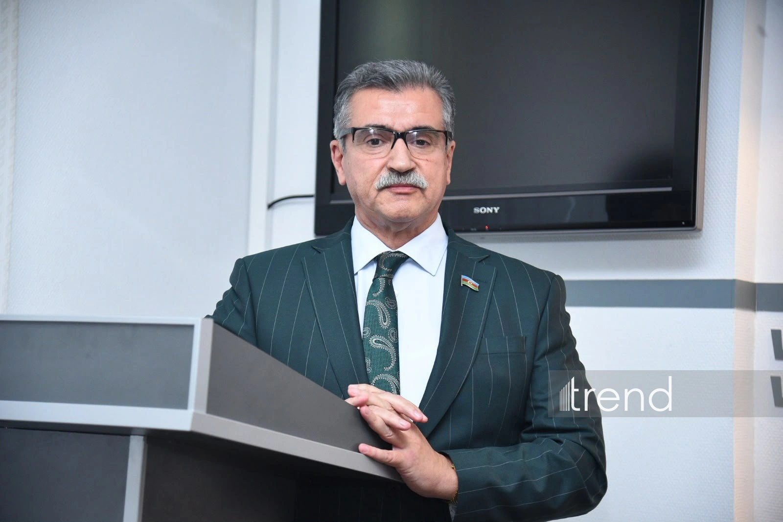 Azerbaijani security veteran presents book “View through security prism” (PHOTO)