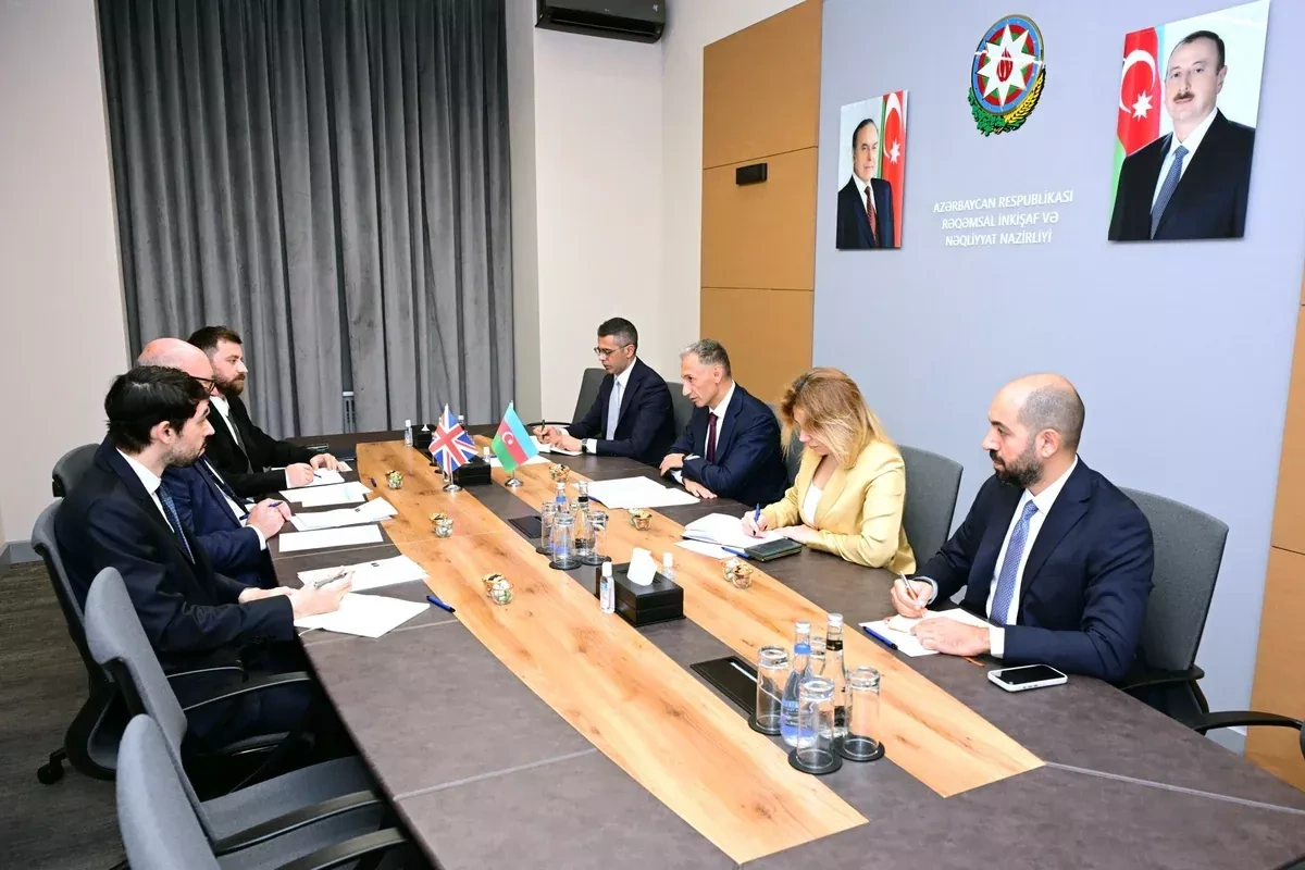Baku, London explore new roadmap for transport, digital ties PHOTO