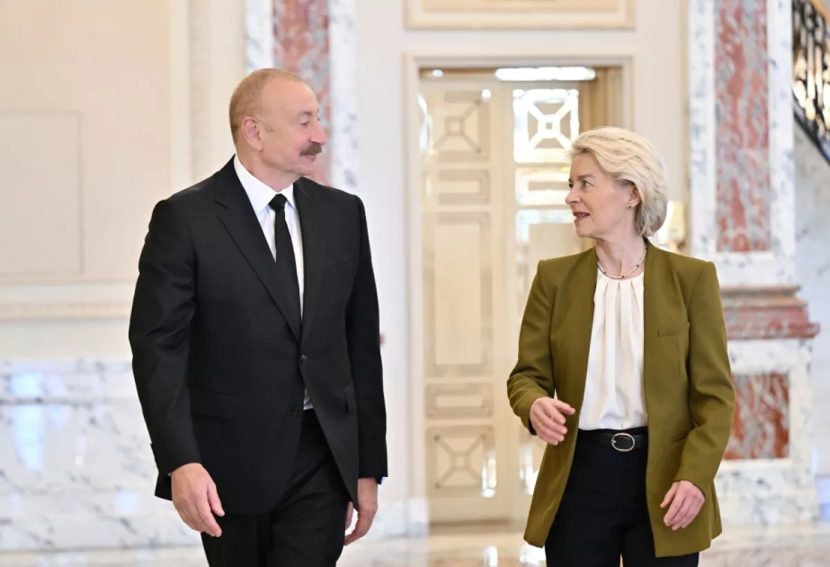 Azerbaijani president, European Commission chief deliver press statements