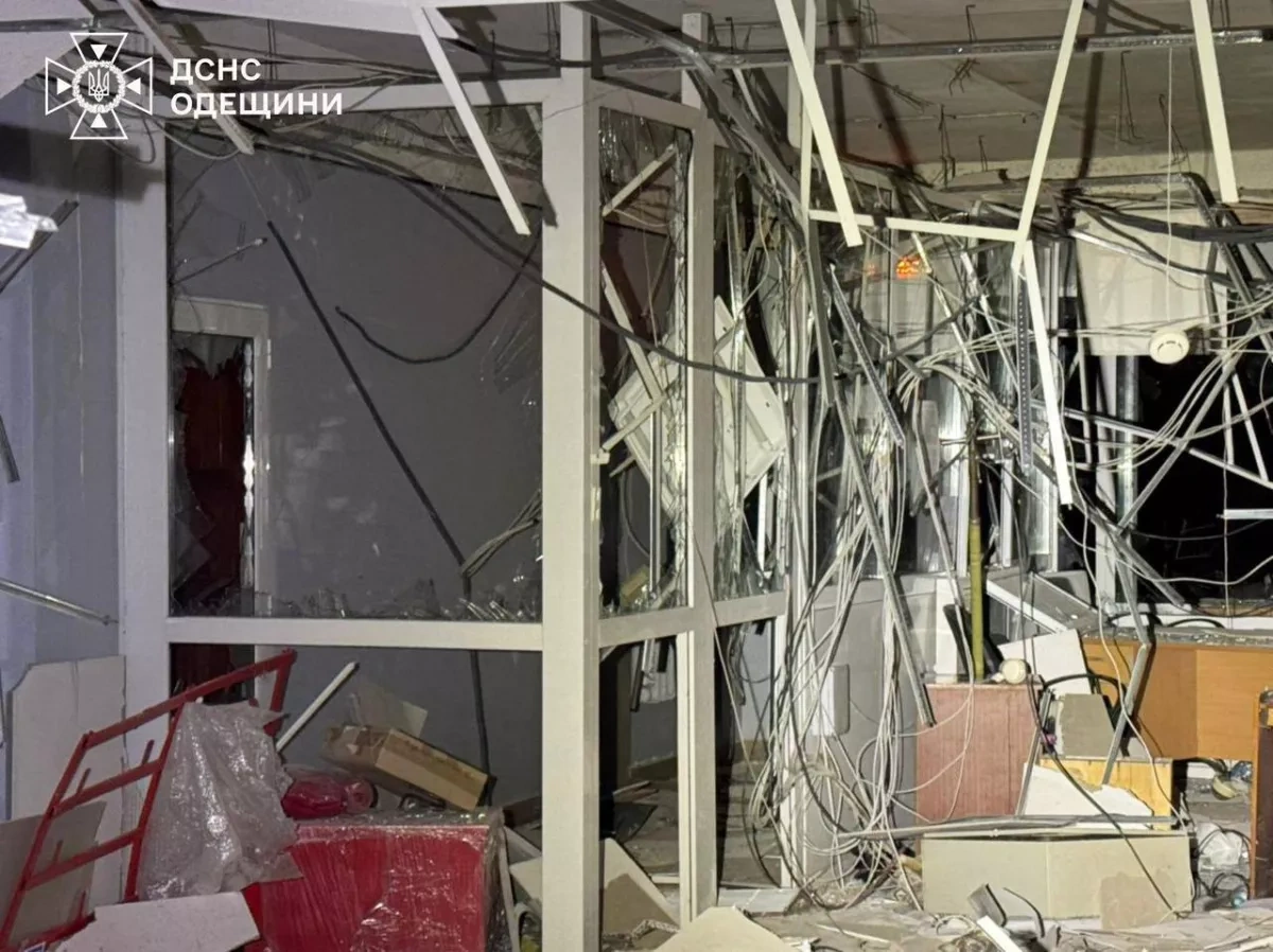 Russia targets Ukraine's Kharkiv, Odesa and Dnepropetrovsk in deadly attacks photo
