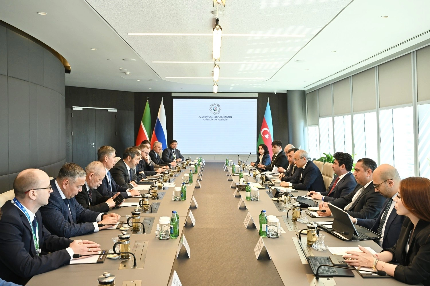 Azerbaijan, Russia's Tatarstan advance talks on joint industrial park initiative (PHOTO)
