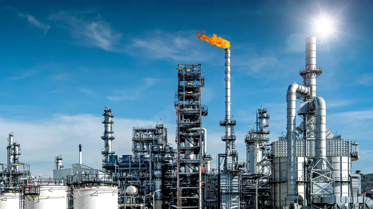 US-Israeli strikes target Iran’s Marvdasht petrochemical complex
