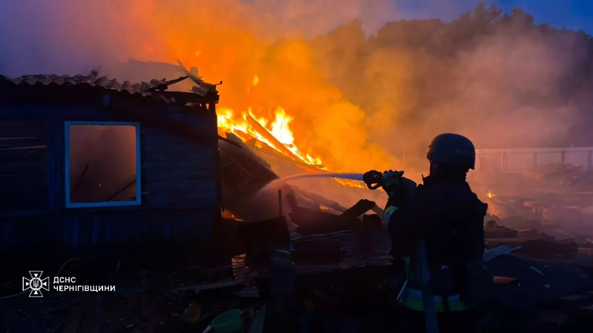 Russian drone attack sets Sumy shopping centre ablaze, six injured VIDEO / PHOTO