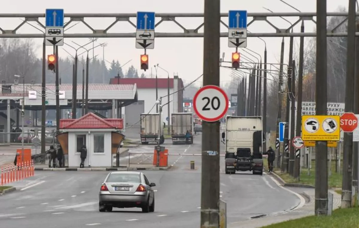 Lithuania ends unused cross-border travel pact with Belarus
