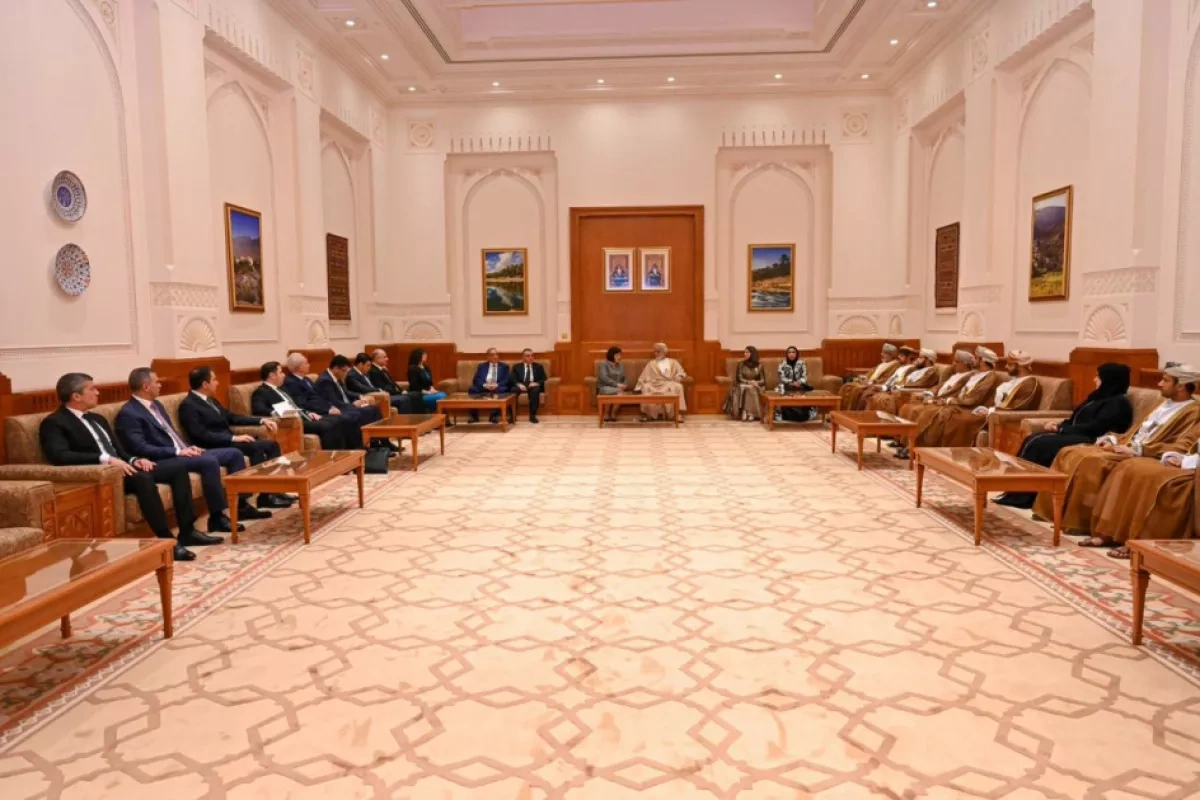 Azerbaijan's Speaker, Omani Council chairman review bilateral cooperation PHOTO