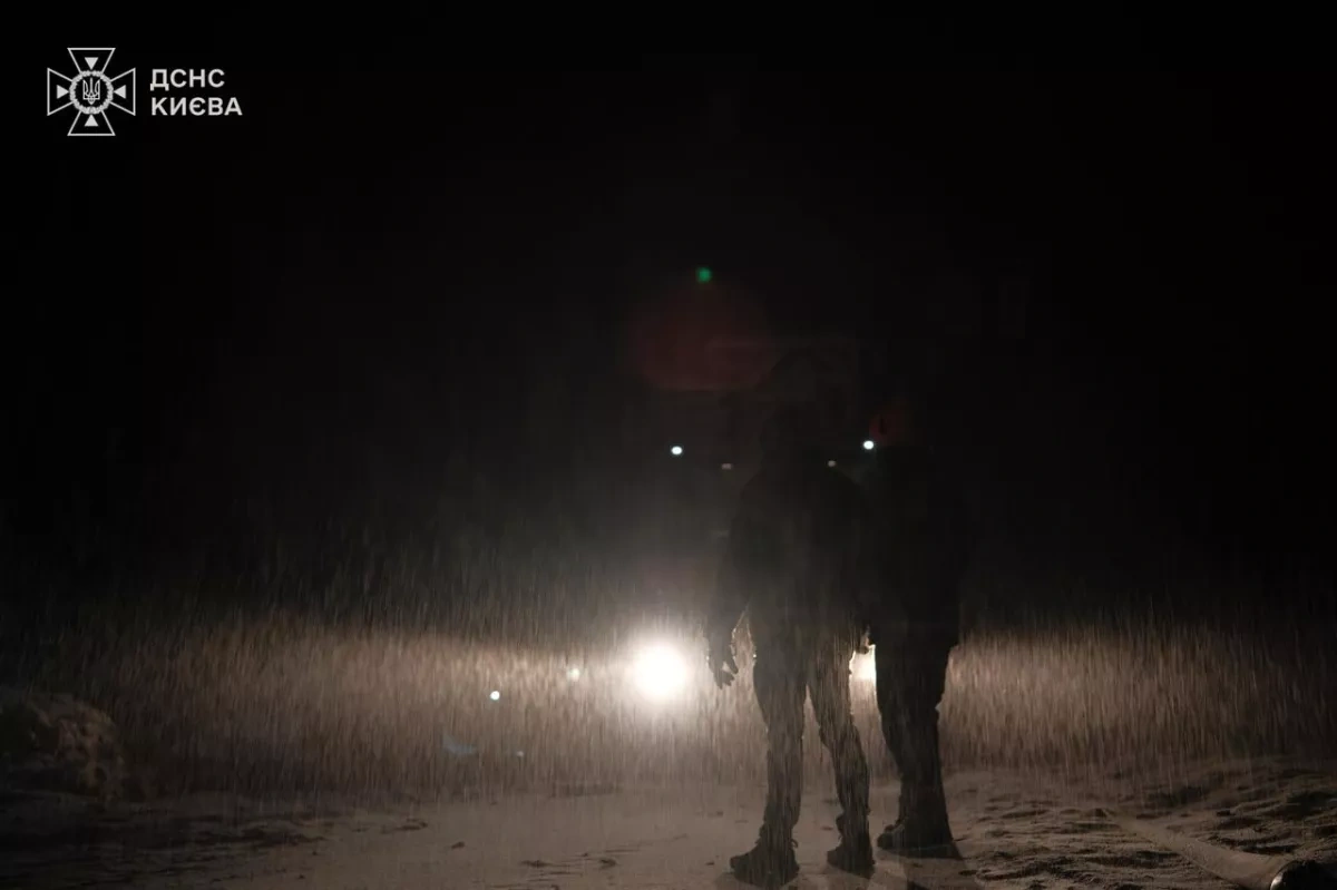 Ukraine faces massive overnight strikes on power plants, residential areas PHOTO / VIDEO