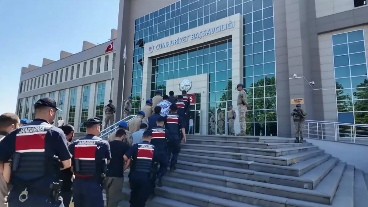 Türkiye detains 70 suspected ISIS members in nationwide raids
