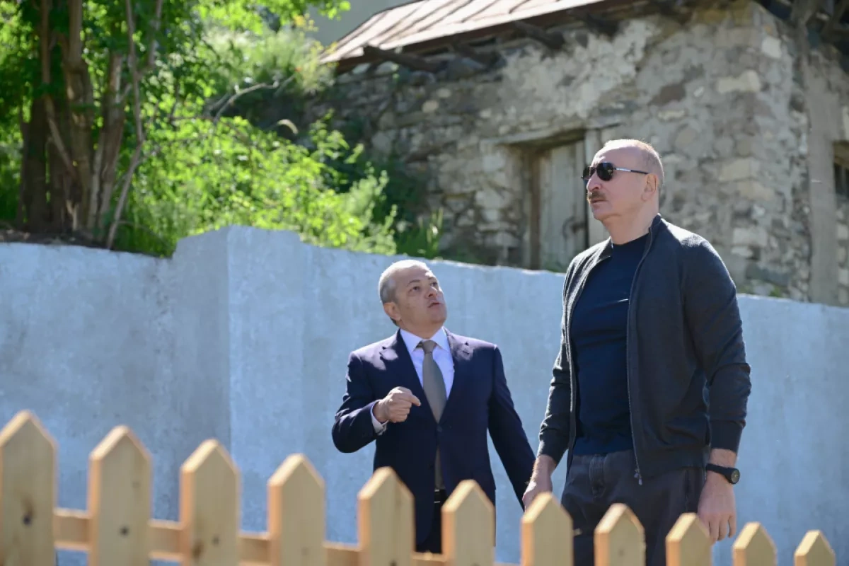 Azerbaijani president reviews restoration progress in Shusha’s Boyuk Galaderesi village PHOTO