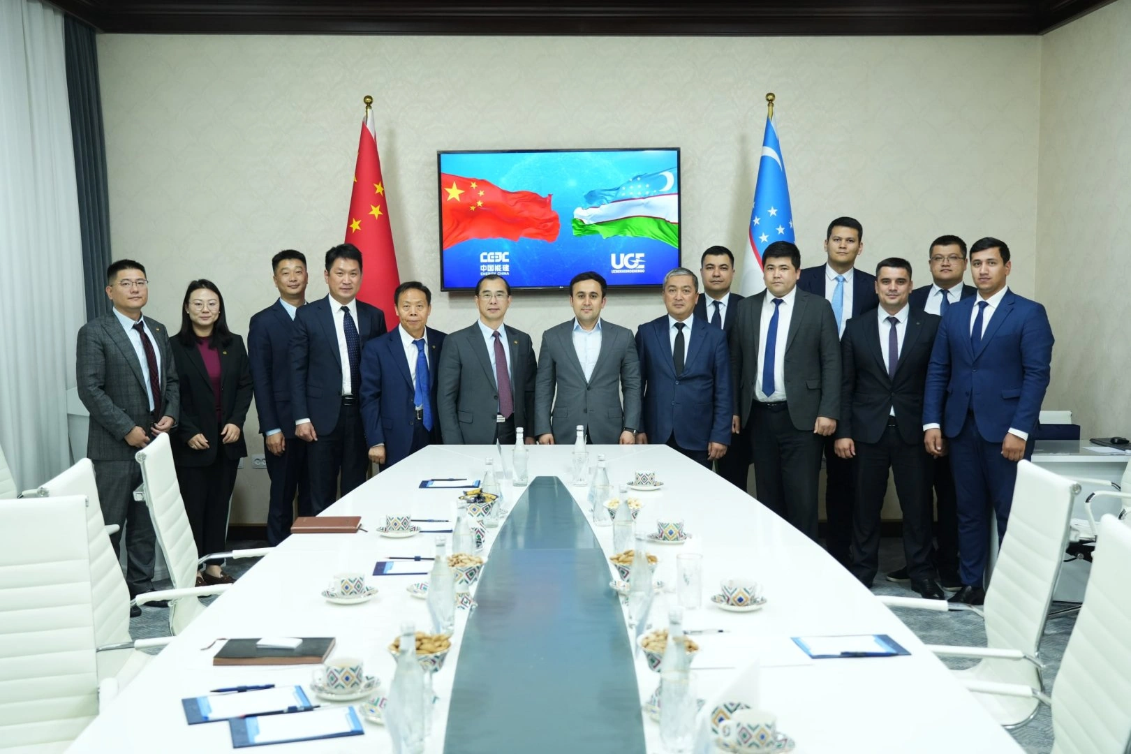 Uzbekhydroenergo, China Energy Group discuss hydropower projects