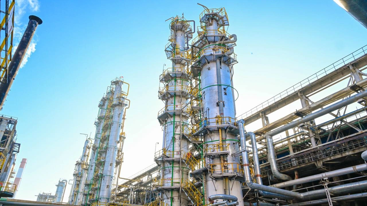 KazMunayGas refineries to hit new production heights by end of 2025