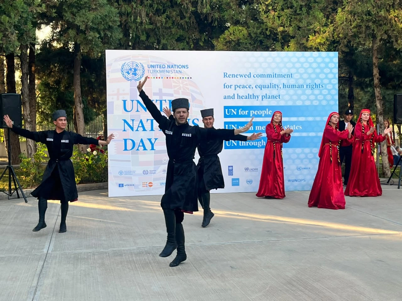 Azerbaijan represented by special exhibition stand at UN day event In Ashgabat (PHOTO)