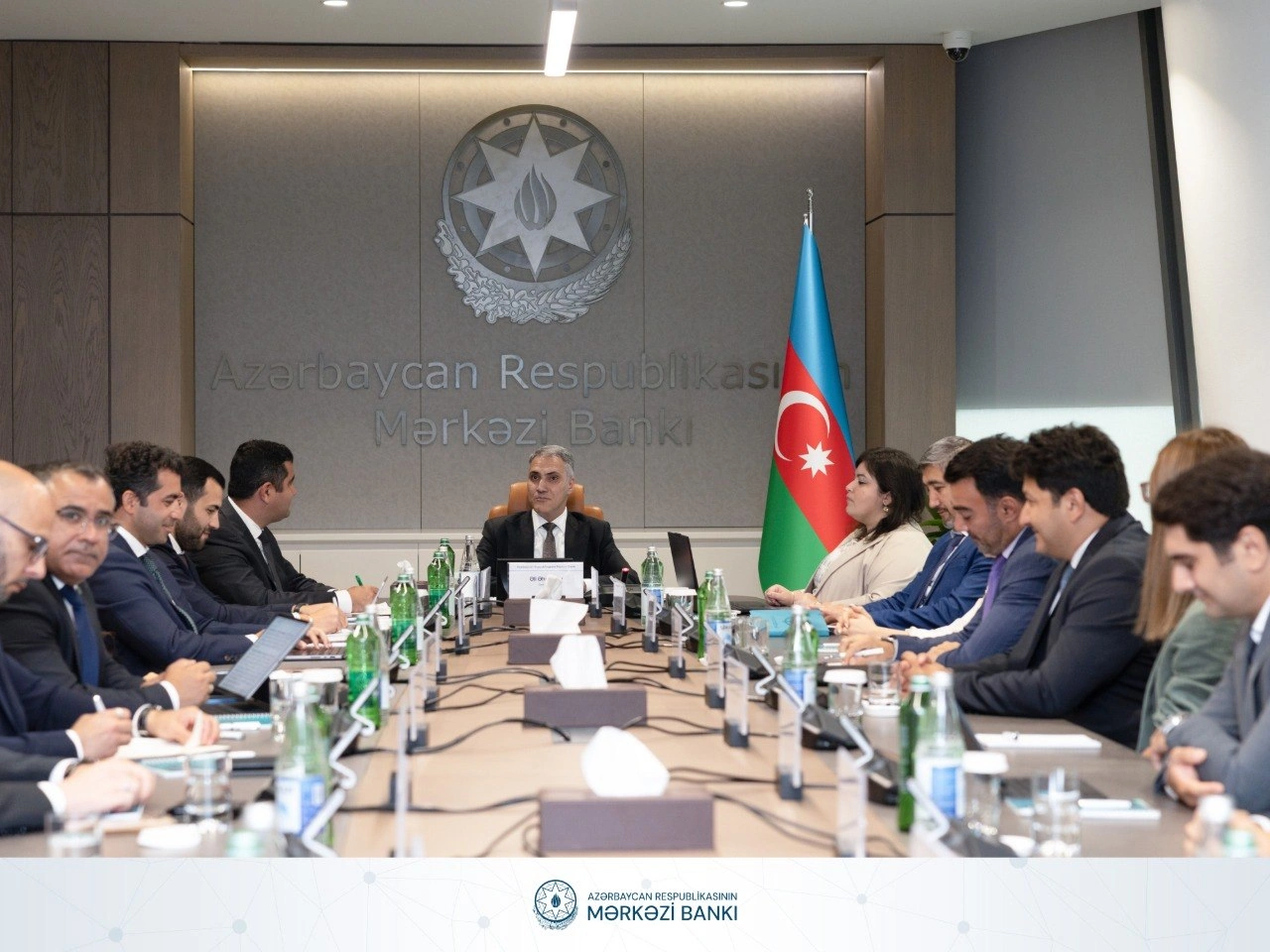 Azerbaijan reviews progress on capital market development