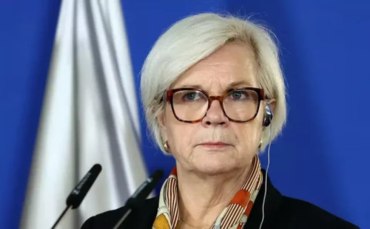 France says no evidence yet of mines in Strait of Hormuz